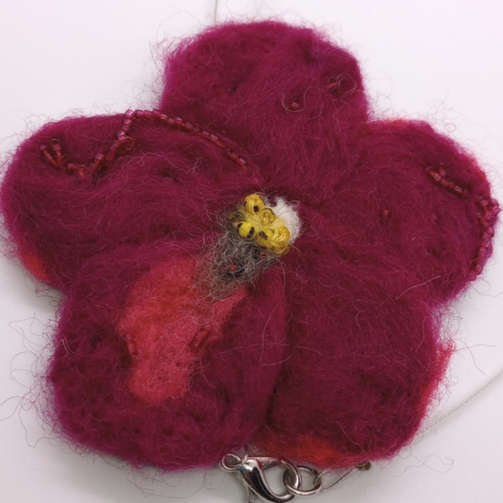 Vintage Wool Felt NecklaceFlower Beads Wire Chain & Clasp Handmade Purple & Red